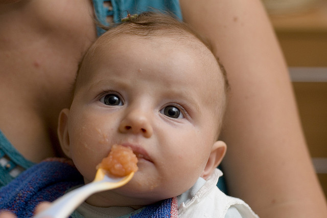 Should I Spoon Feed My Baby?